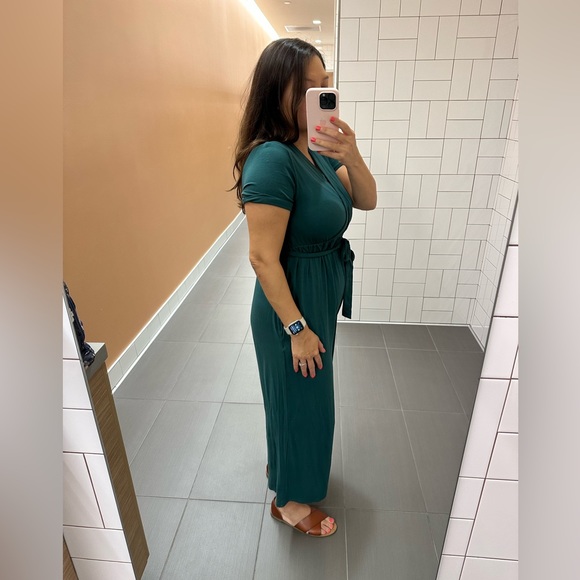 Isabel Maternity Breastfeeding jumpsuit with pockets - Emerald Green - Picture 5 of 5